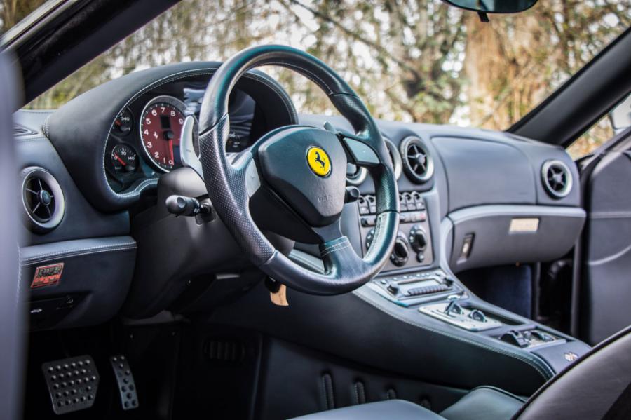 Интерьер Ferrari 575 Superamerica 2005 года  (фото 48 из 79)